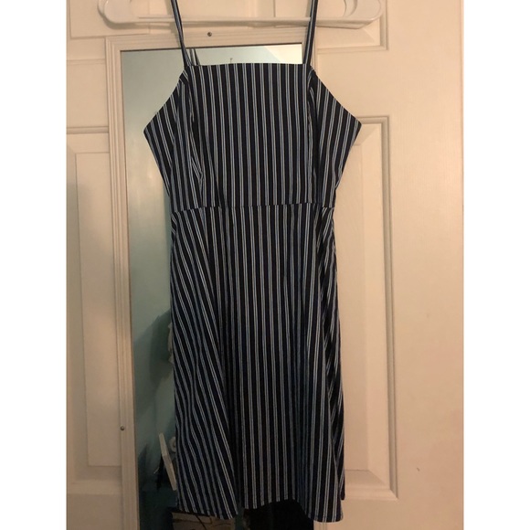 Summer dress - Picture 2 of 2